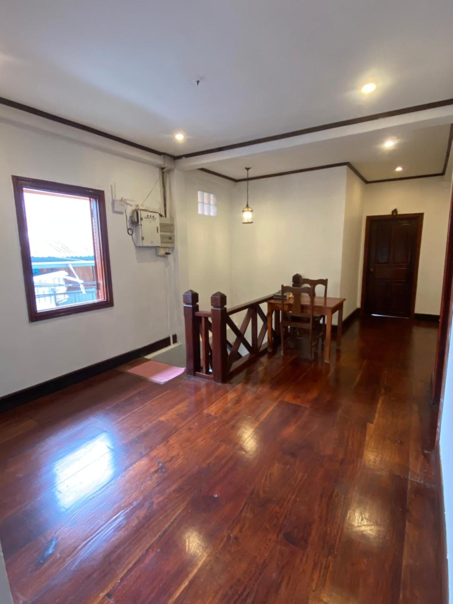 Golden Lotus Boutique Hotel Luang Prabang Luaran gambar