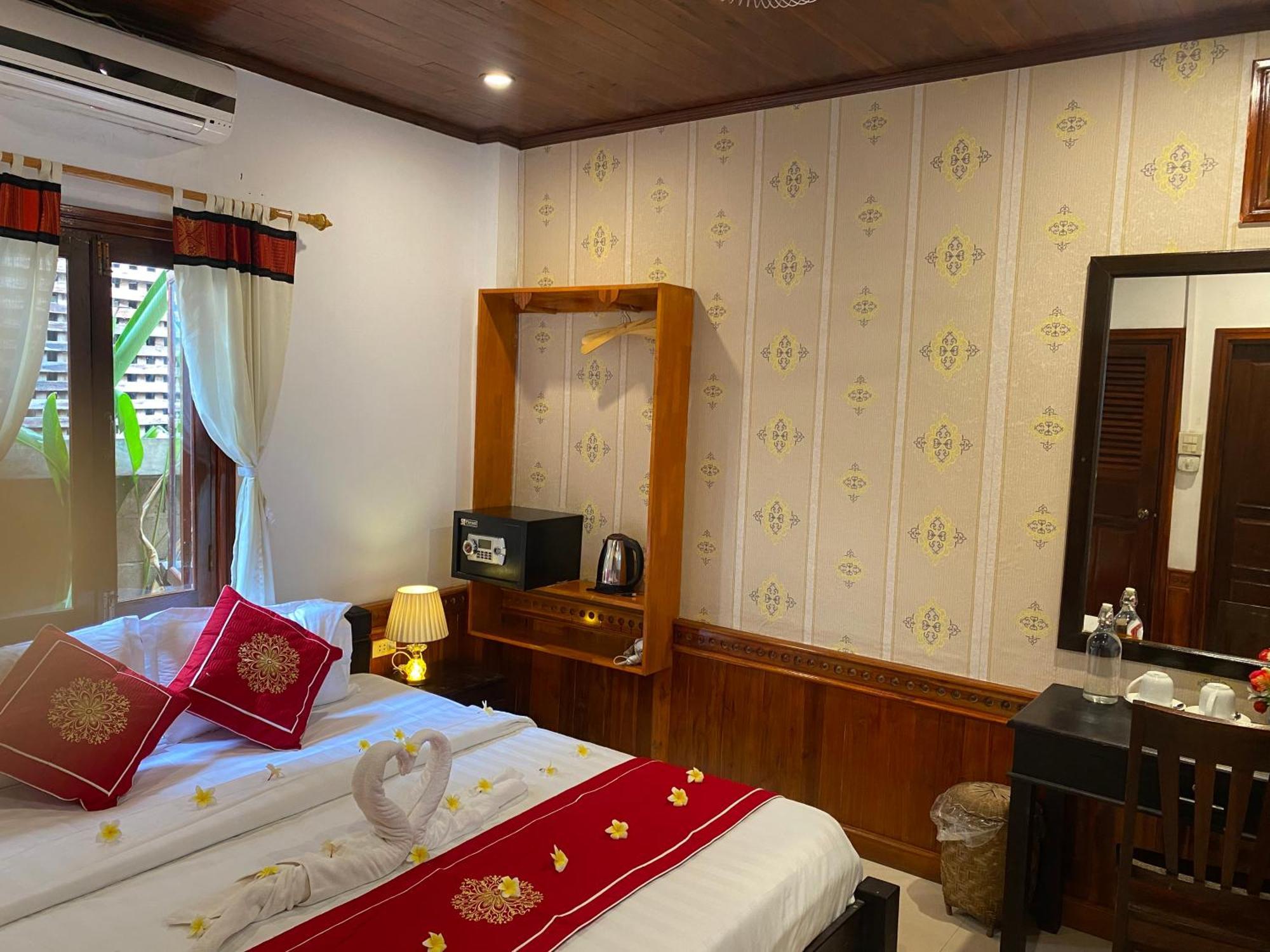 Golden Lotus Boutique Hotel Luang Prabang Luaran gambar