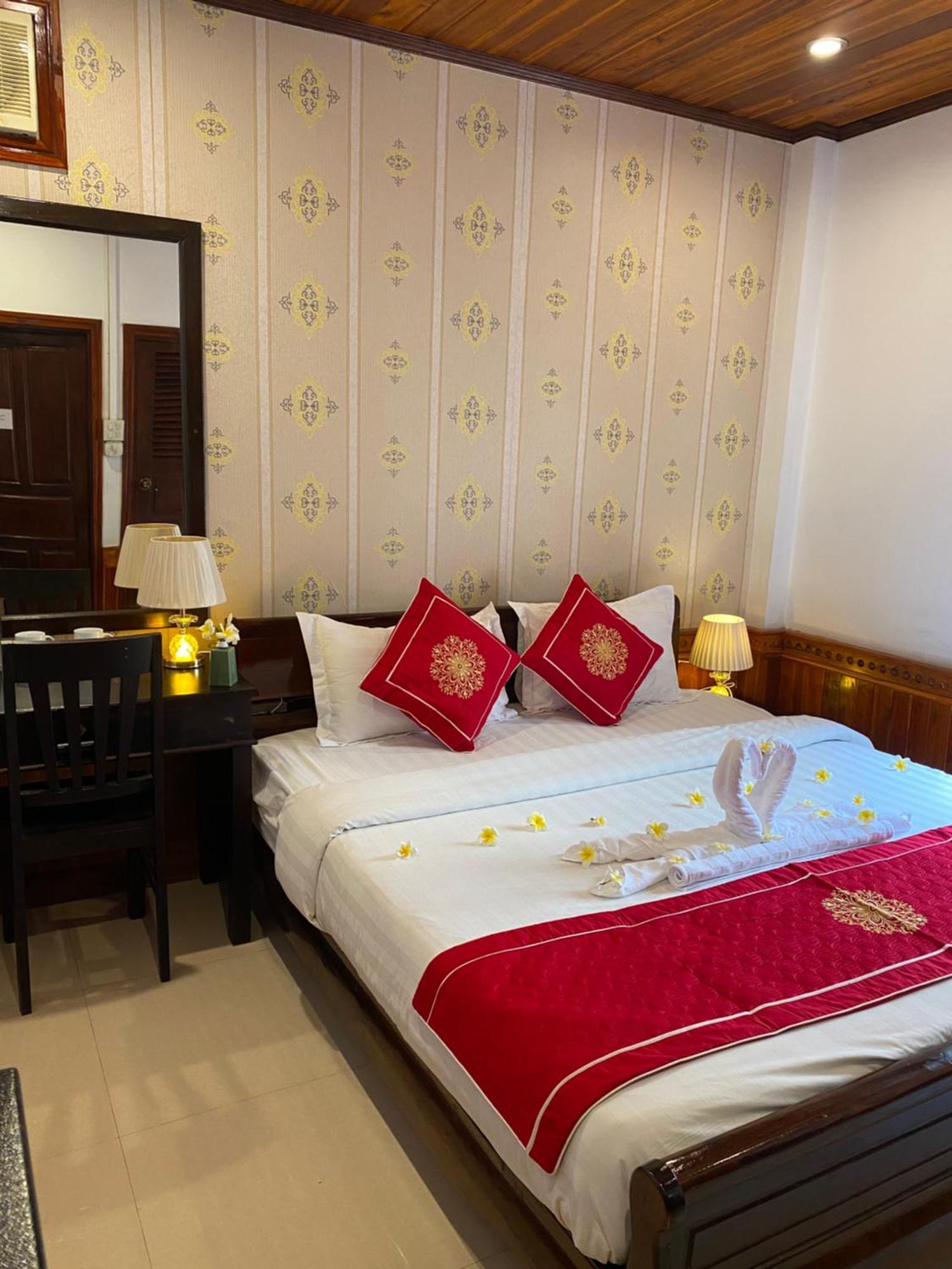 Golden Lotus Boutique Hotel Luang Prabang Luaran gambar